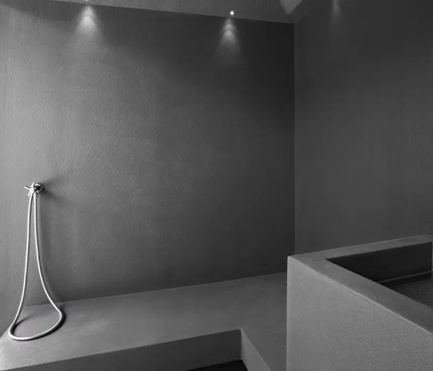 Resina decorativa: perché l’assenza di fughe cambia tutto